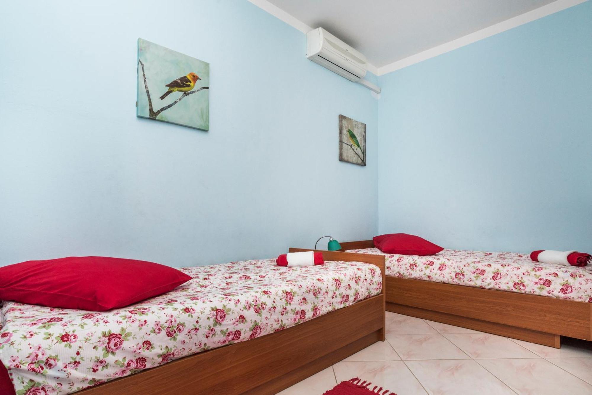 Apartments Catic ウマグ 部屋 写真