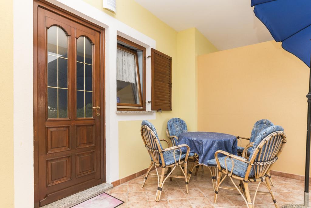 Apartments Catic ウマグ エクステリア 写真