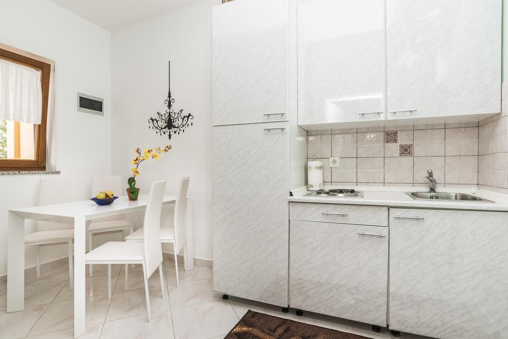 Apartments Catic ウマグ エクステリア 写真