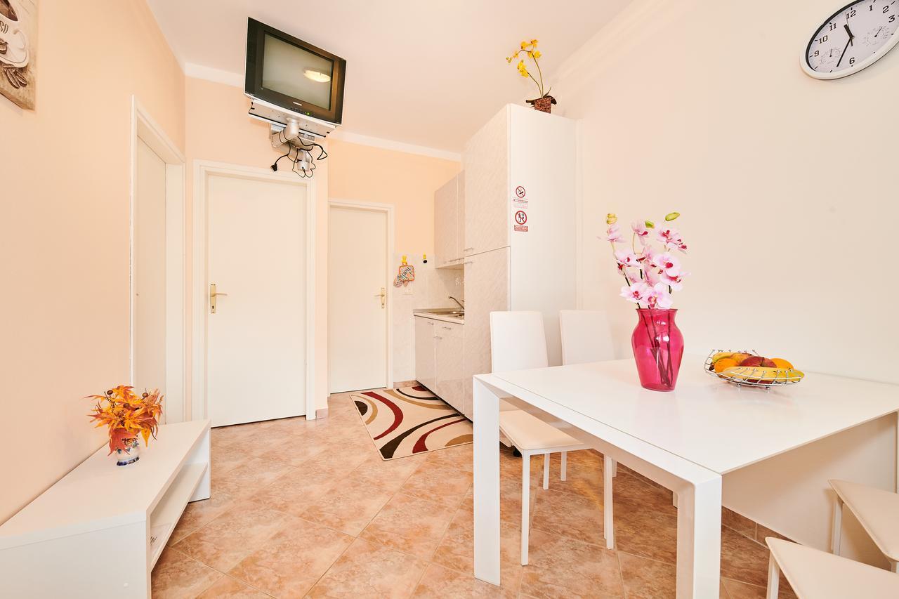 Apartments Catic ウマグ エクステリア 写真