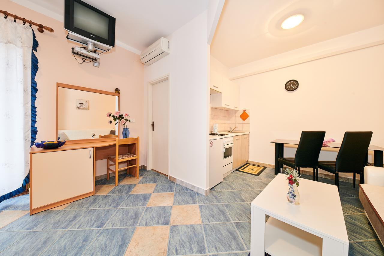 Apartments Catic ウマグ エクステリア 写真
